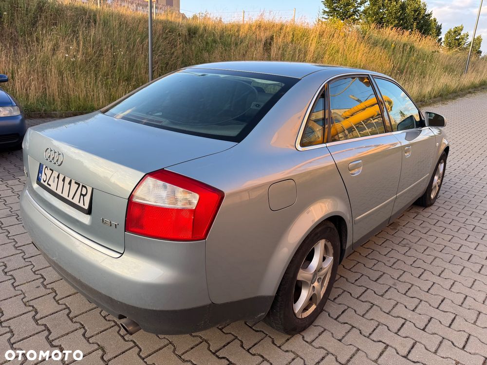 Audi A4 Limousine - 7