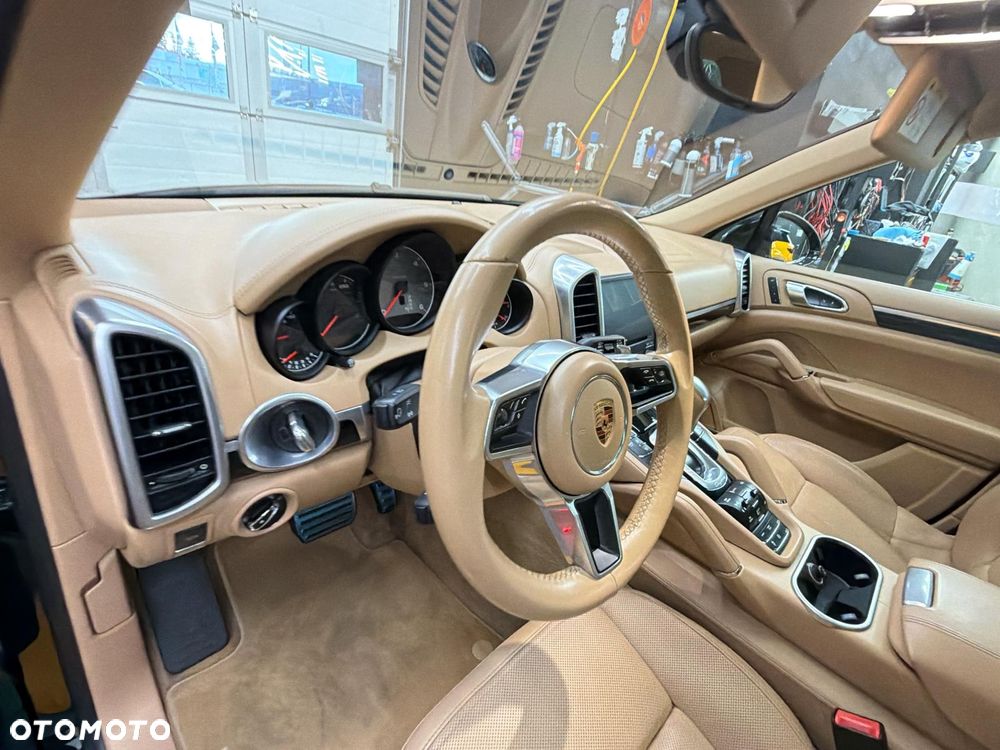 Porsche Cayenne S Diesel - 13