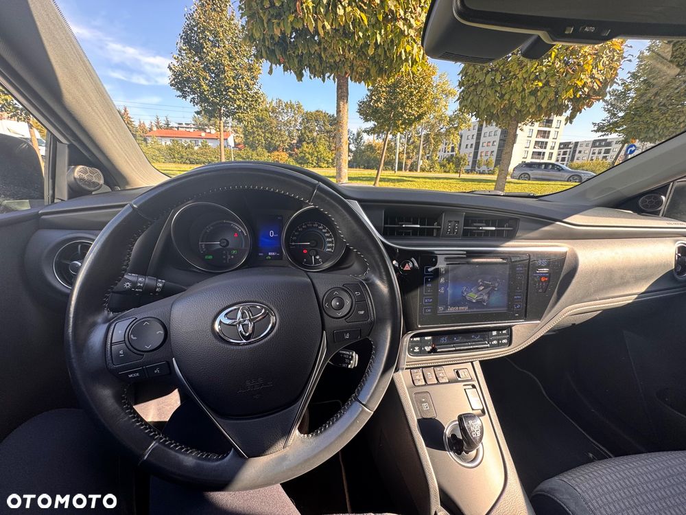 Toyota Auris - 10