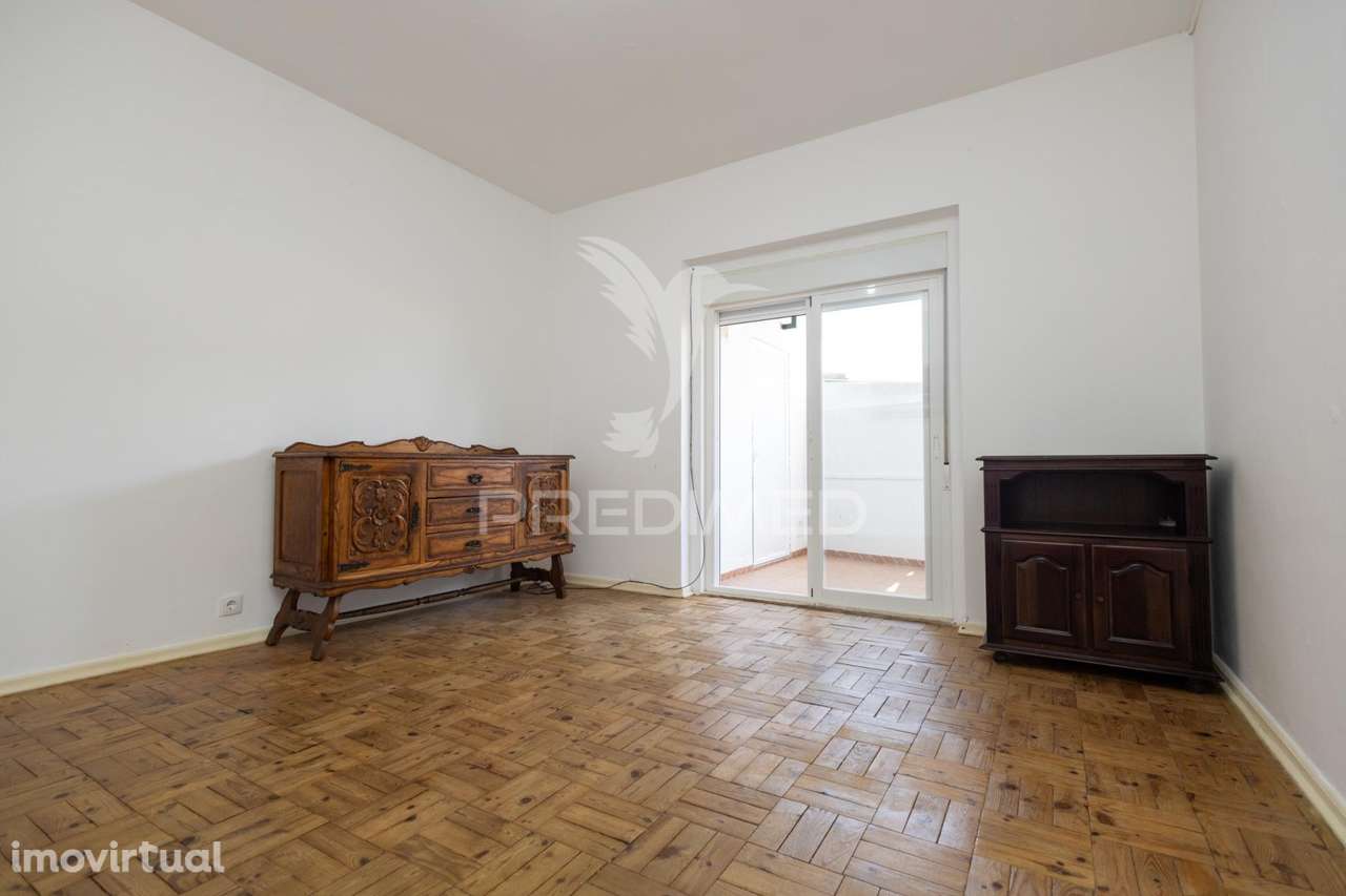 Apartamento T2+1 renovado com Terraço, em Vila Viçosa - Grande imagem: 3/38