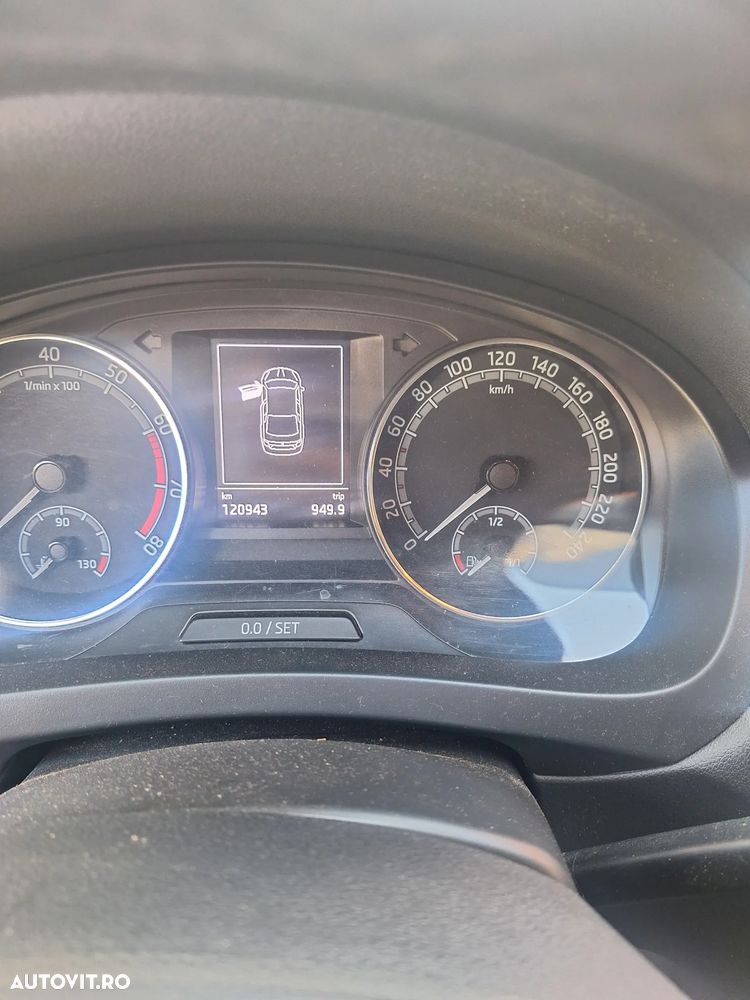 Skoda RAPID - 5
