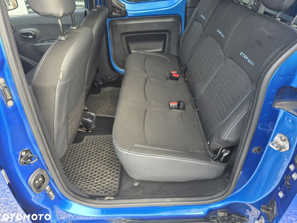 Dacia Dokker TCe 115 N1 Stepway Celebration - 11