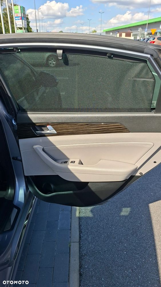 Hyundai Sonata - 30
