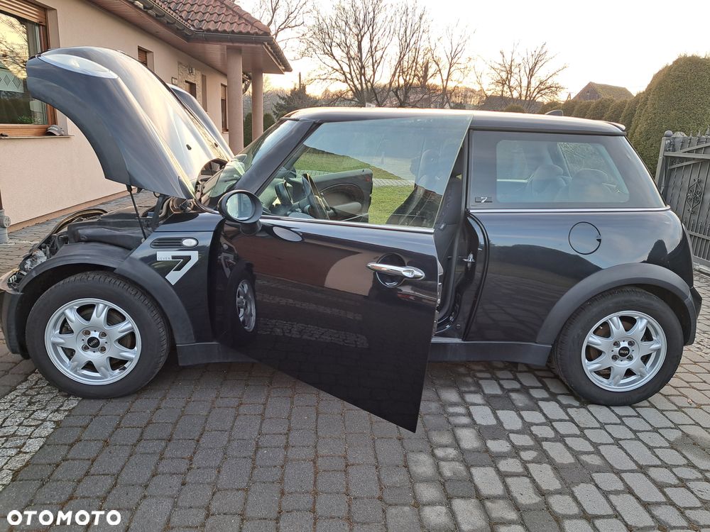 MINI ONE Seven - 37