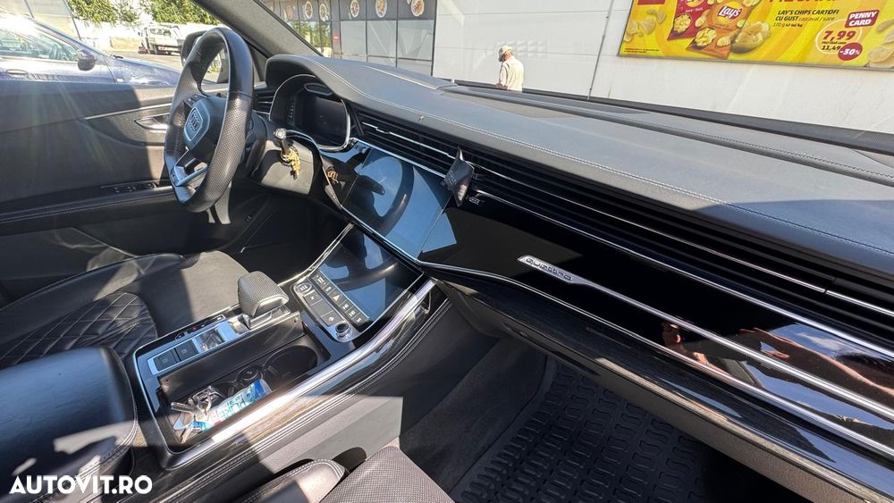 Audi Q8 - 6