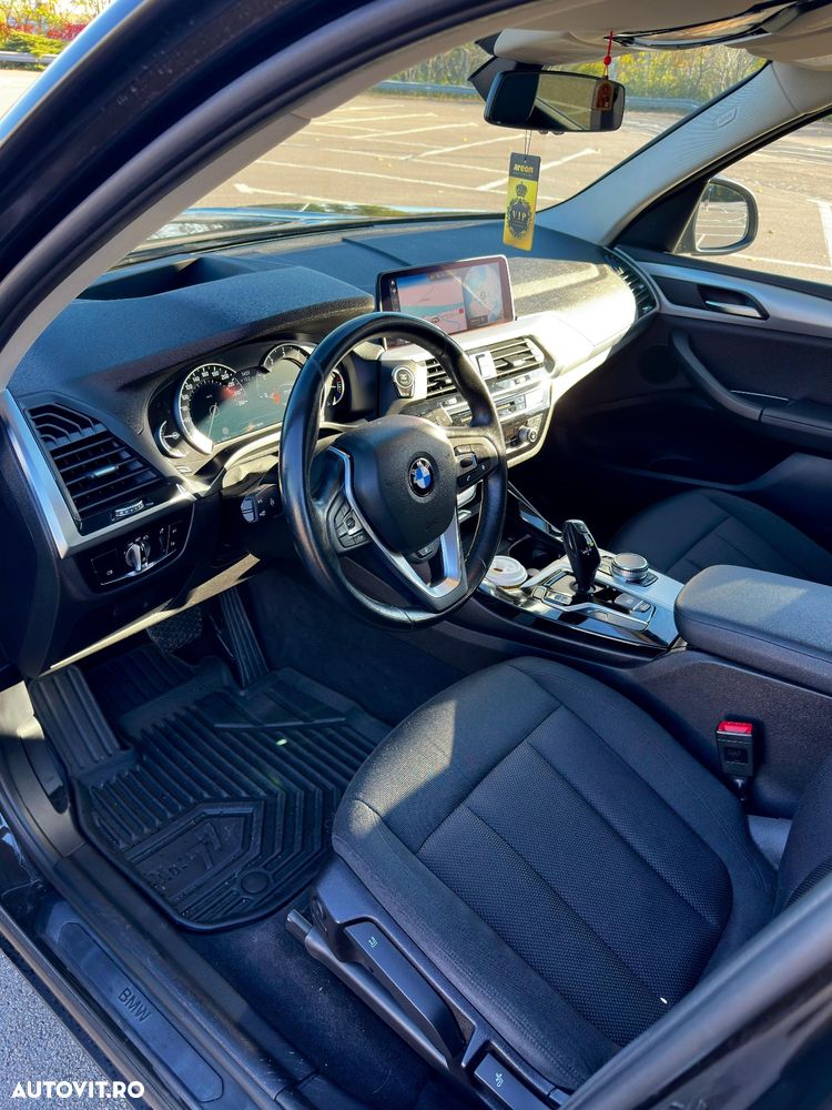 BMW X3 xDrive20i AT Advantage - 11