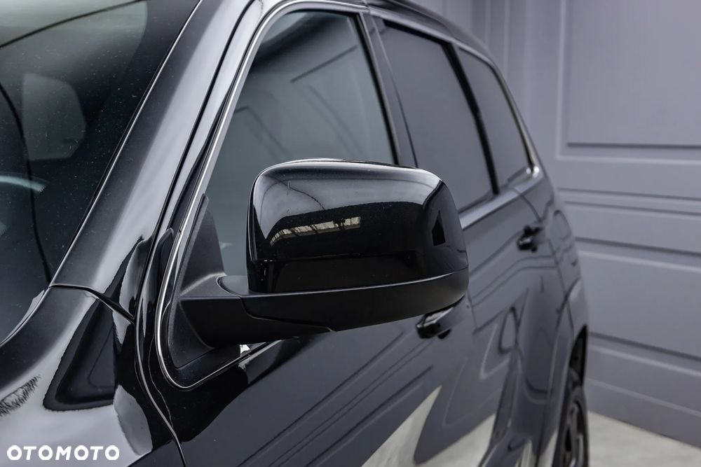 Jeep Grand Cherokee 6.4 V8 SRT8 - 33