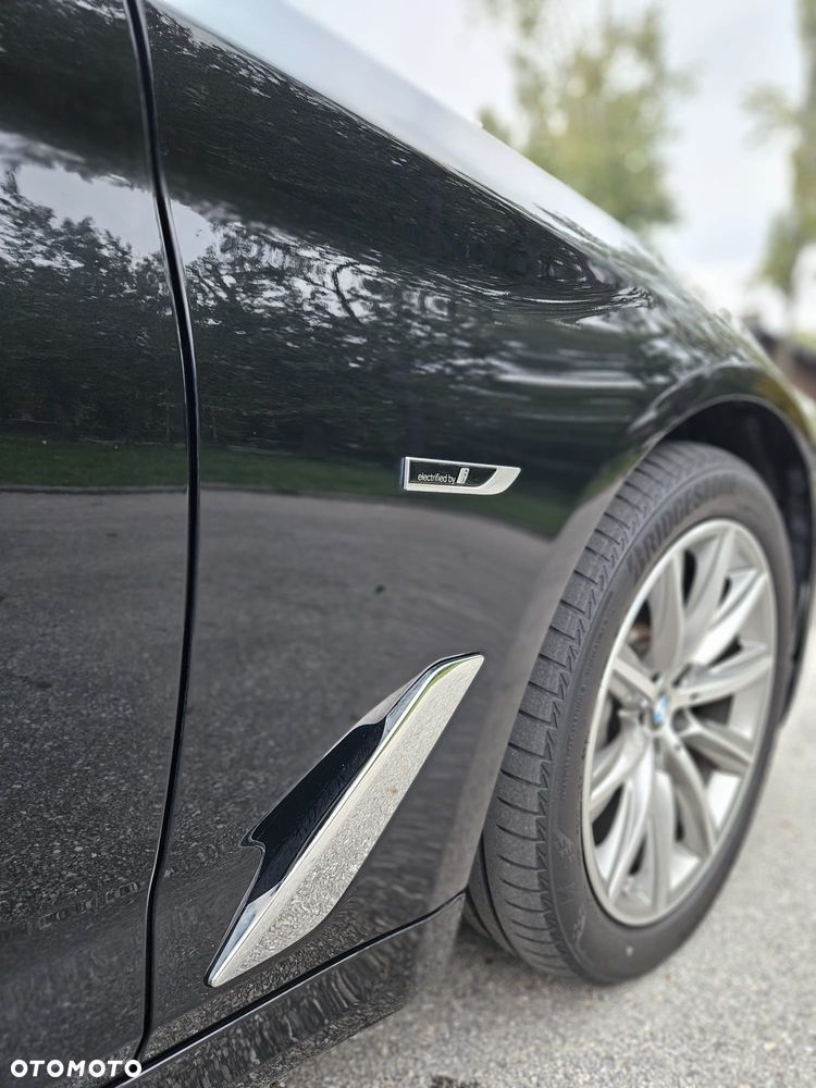 BMW Seria 5 530e Luxury Line - 9