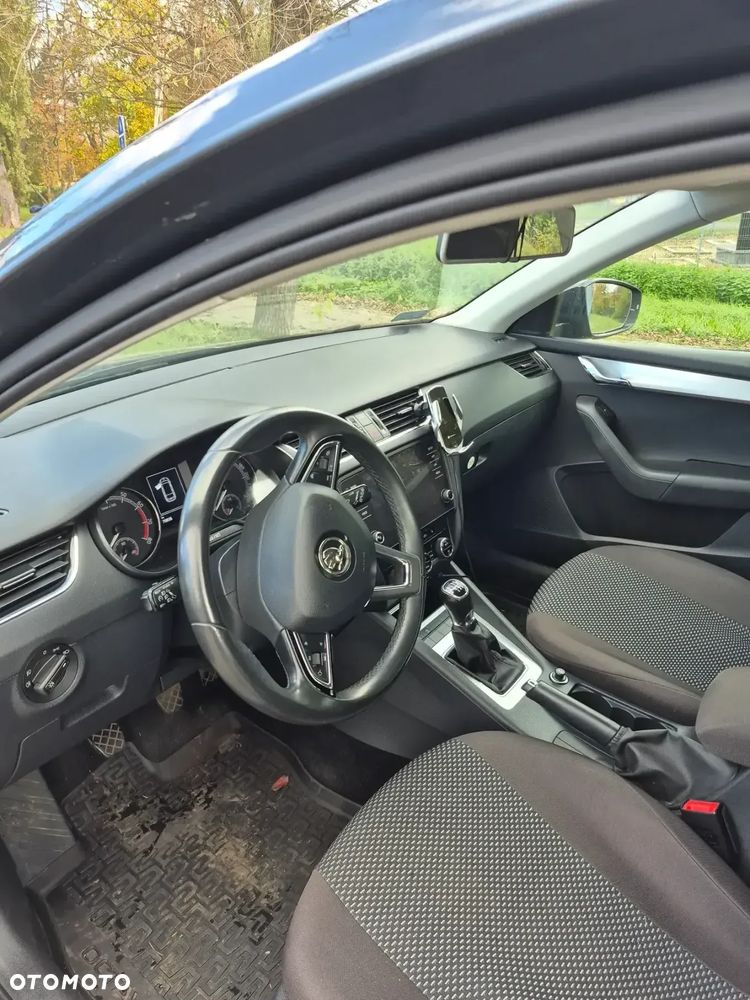 Skoda Octavia 1.5 TSI ACT Ambition - 9