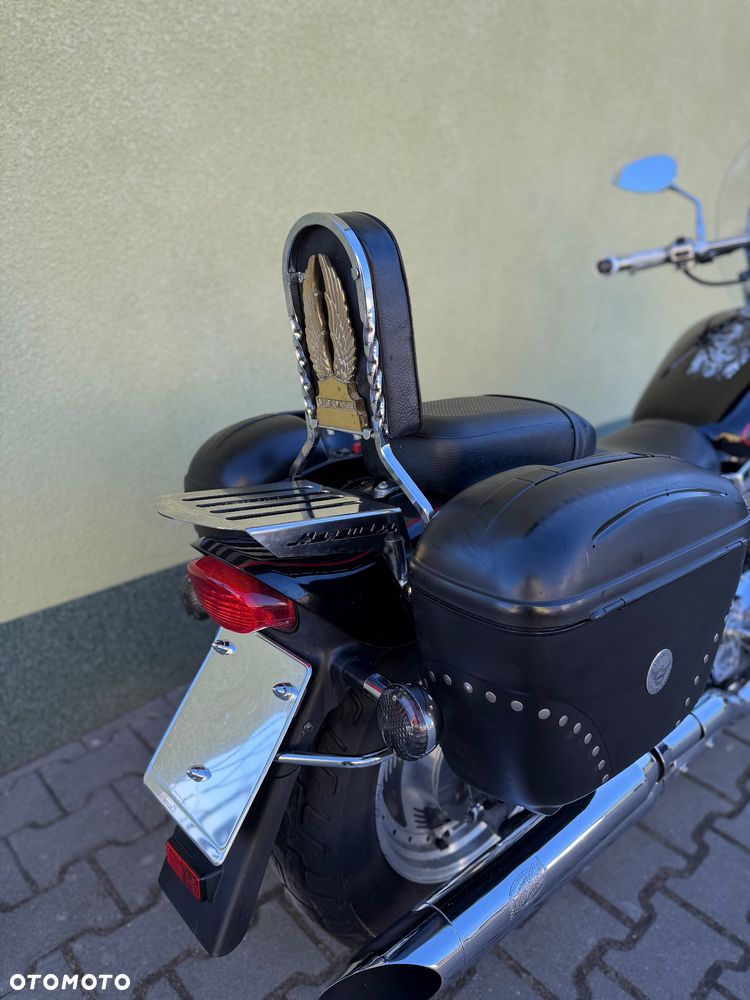 Suzuki Marauder - 12