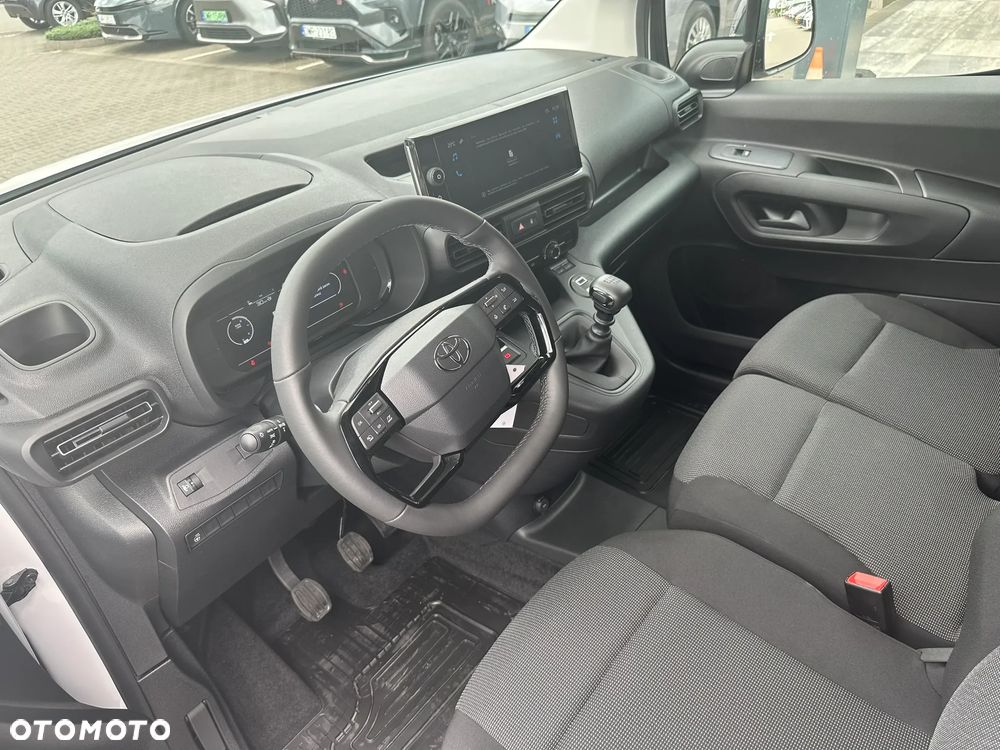 Toyota Proace City - 11
