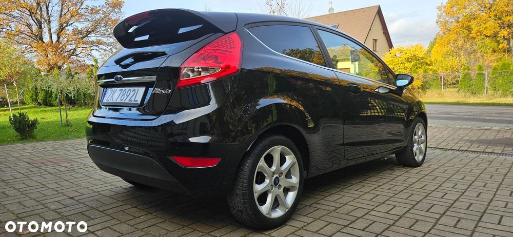 Ford Fiesta 1.25 Titanium EU5 - 11