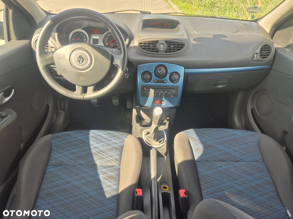 Renault Clio 1.2 16V 75 Dynamique - 4