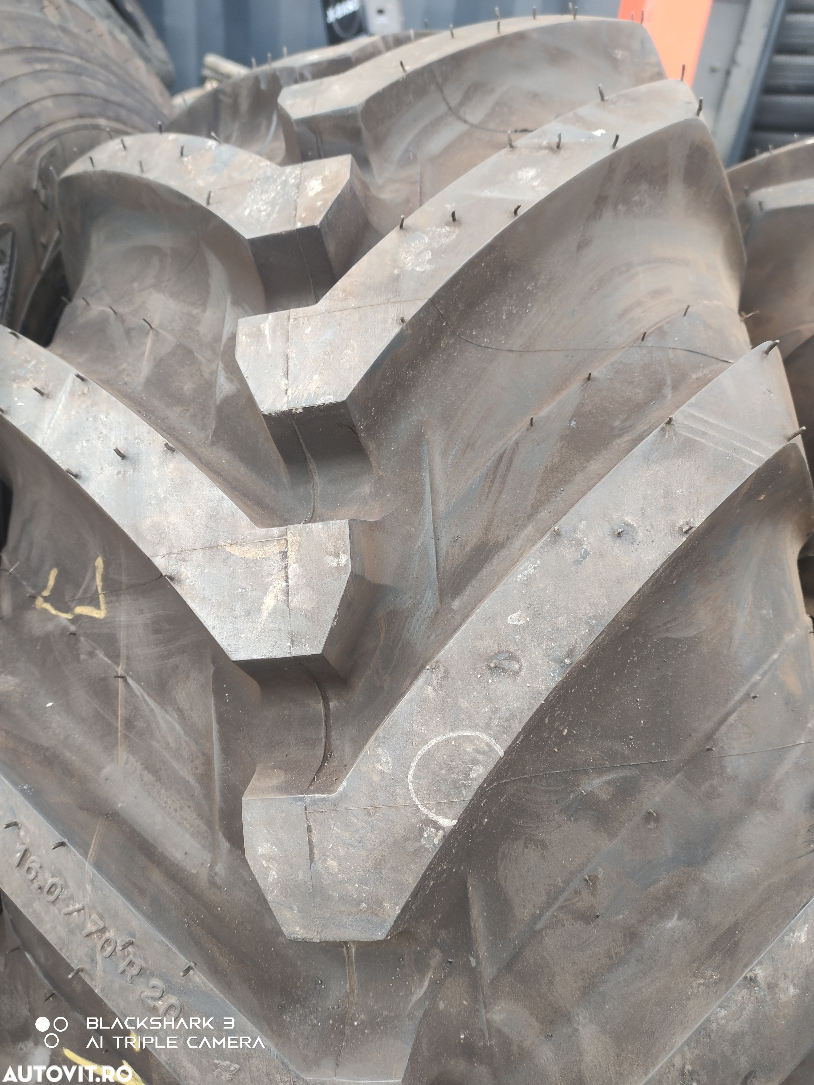 420 70 20 buldoexcavator Michelin 16.0 70 20 industriale - 13