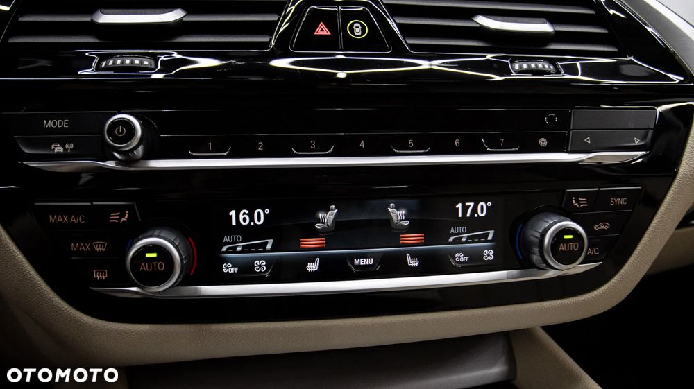 BMW Seria 5 520d mHEV Luxury Line - 22