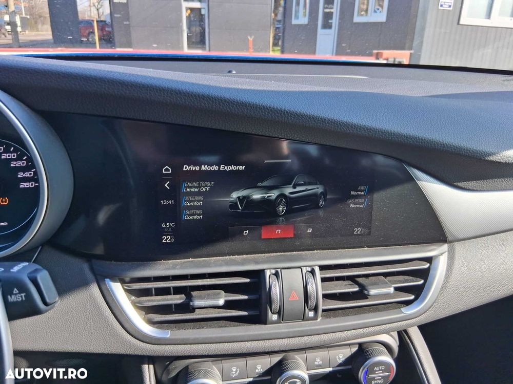 Alfa Romeo Giulia - 11