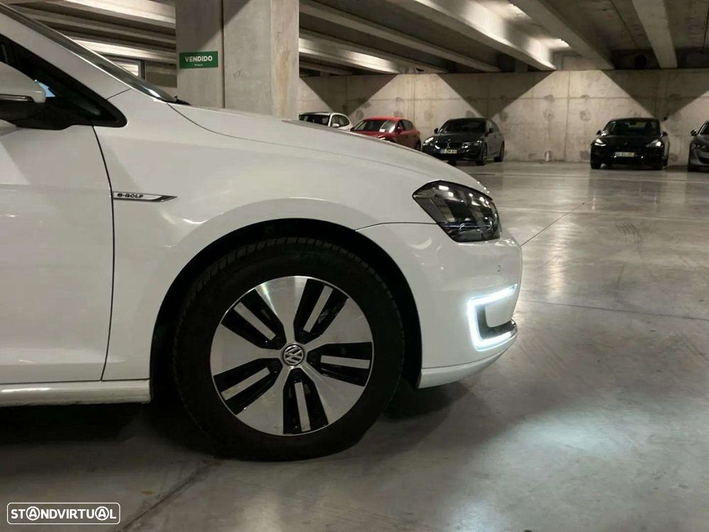 VW e-Golf AC/DC - 16
