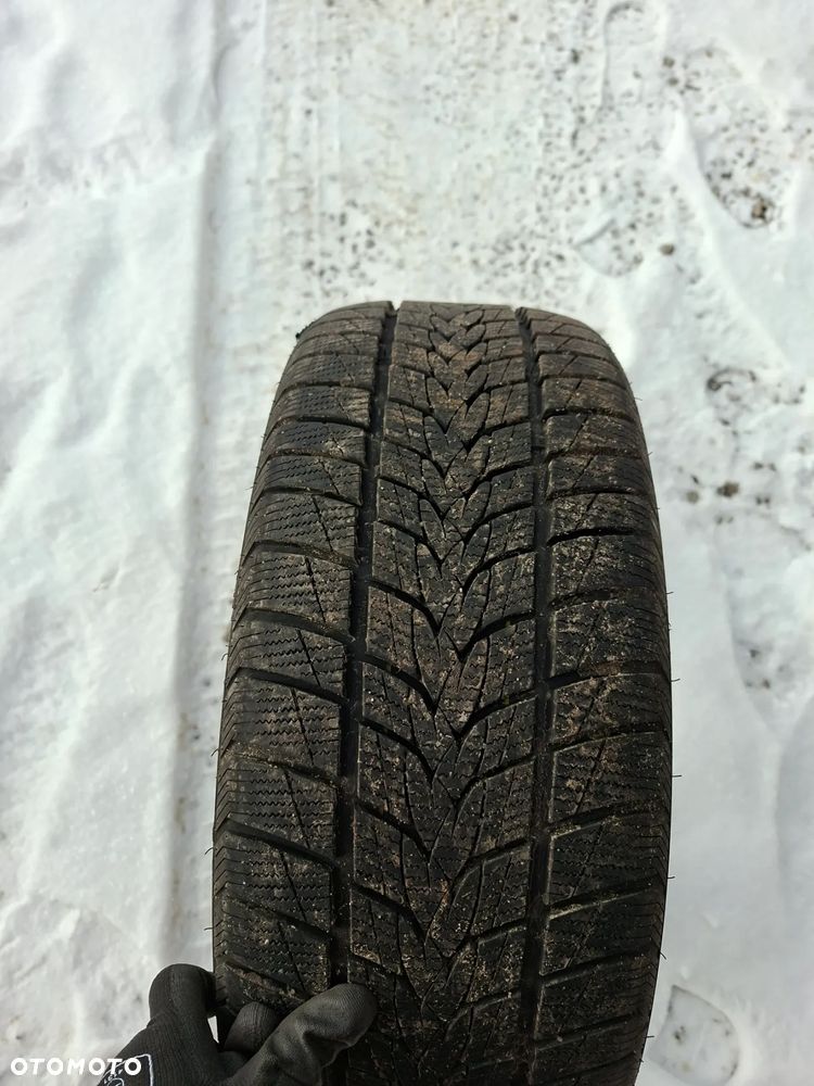 Opony zimowe Minerva 215/40/R18. Jak nowe!! - 2