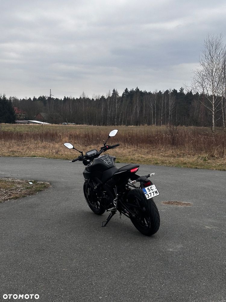 Yamaha MT - 5
