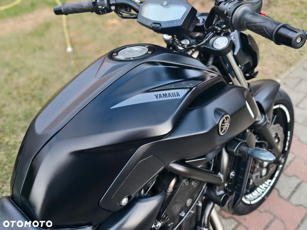 Yamaha MT - 15