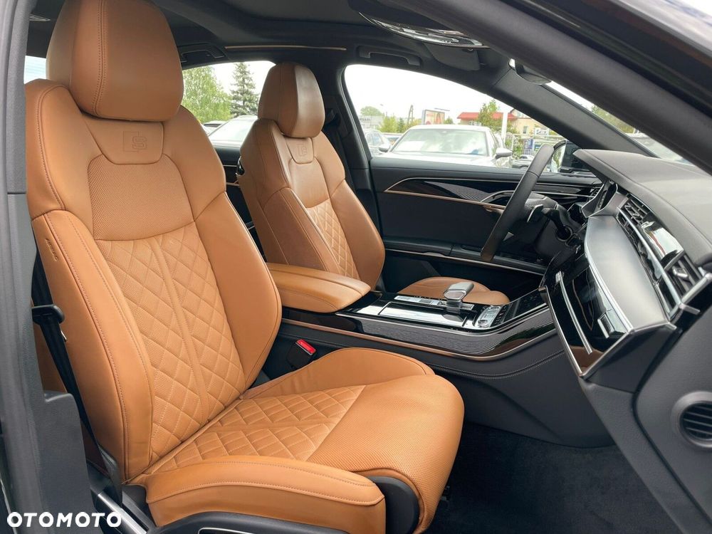 Audi A8 - 25