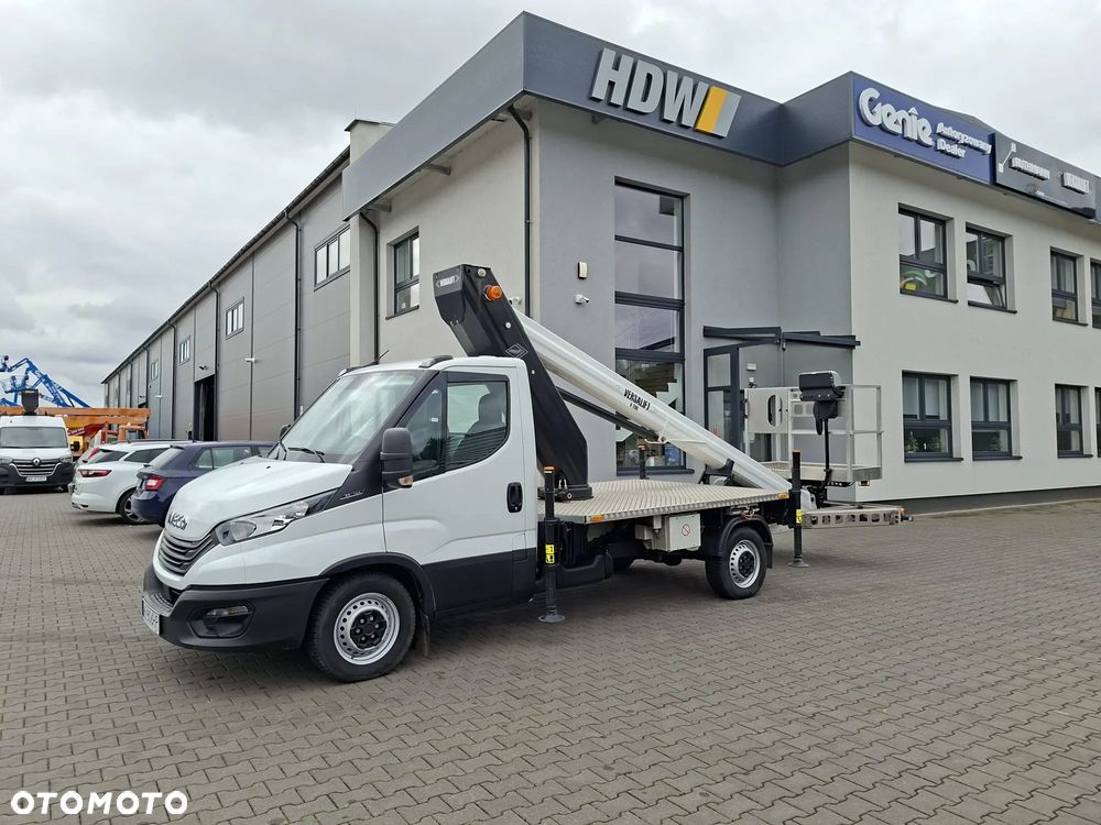 Versalift V-200 DEMO na Iveco Daily 35S14H - 92.000 EUR netto - 1