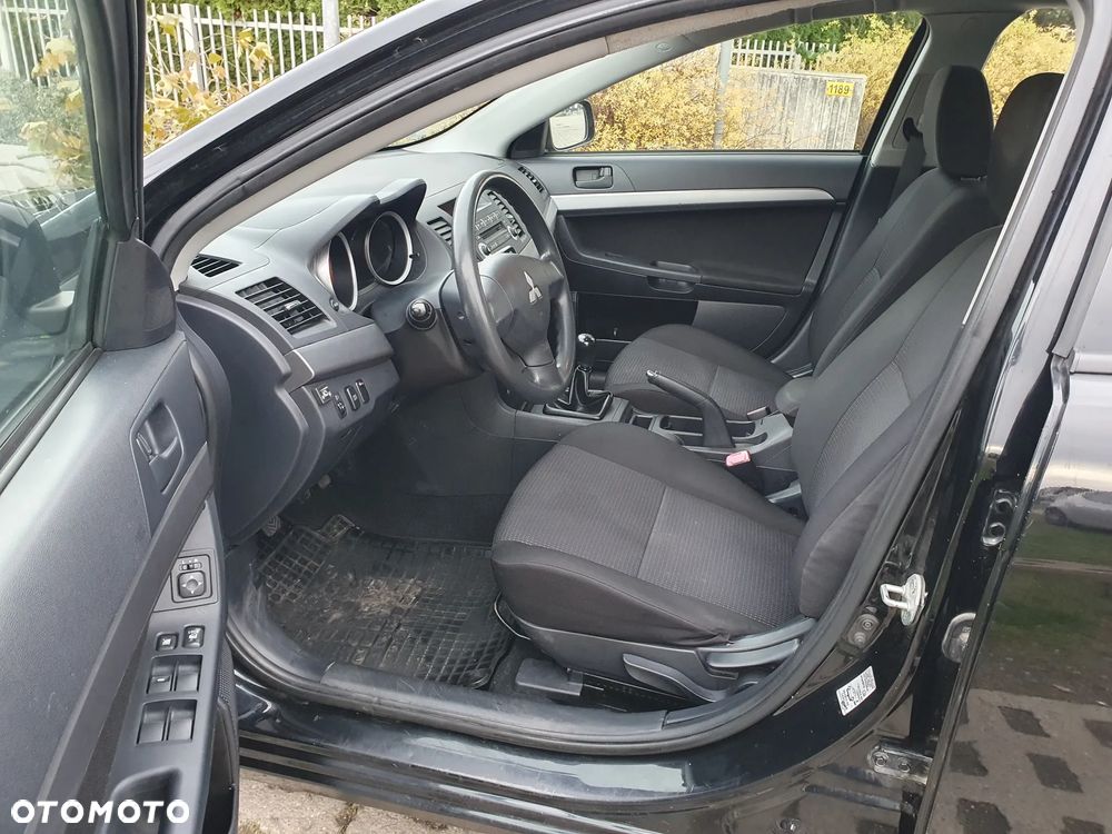 Mitsubishi Lancer 1.8 Inform LPG - 7