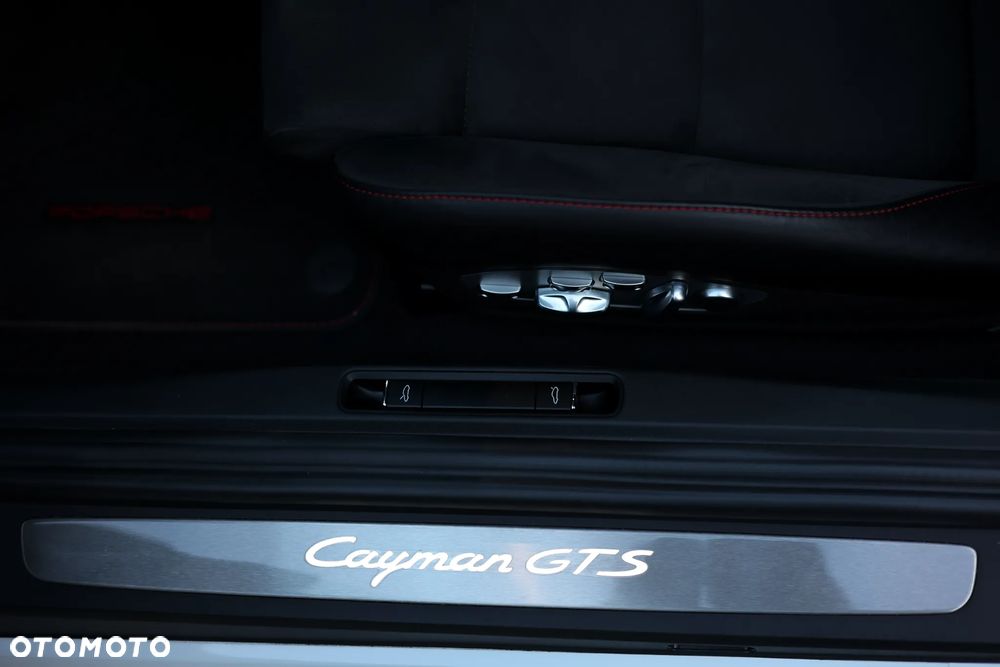 Porsche 718 Cayman GTS 4.0 - 25