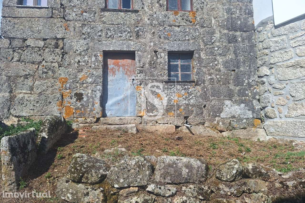 Moradia para Restaurar T1 Venda em Guardão,Tondela - Grande imagem: 4/8