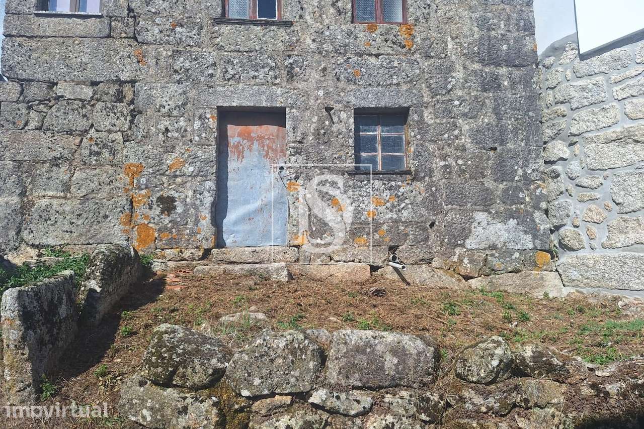 Moradia para Restaurar T1 Venda em Guardão,Tondela - Grande imagem: 4/8
