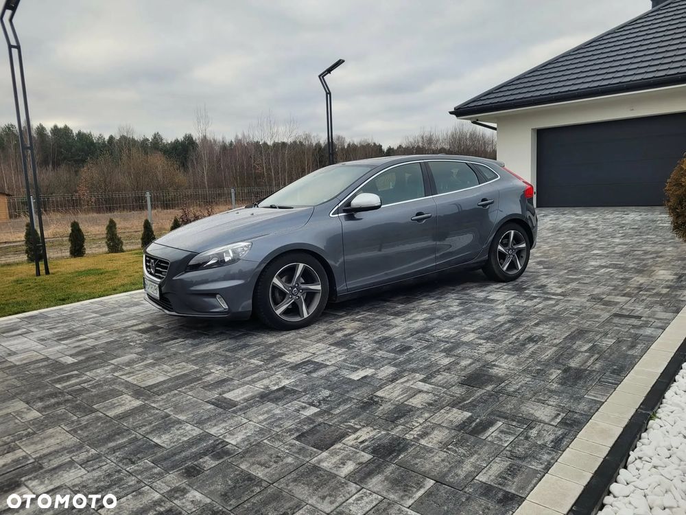 Volvo V40 D2 R Design - 2