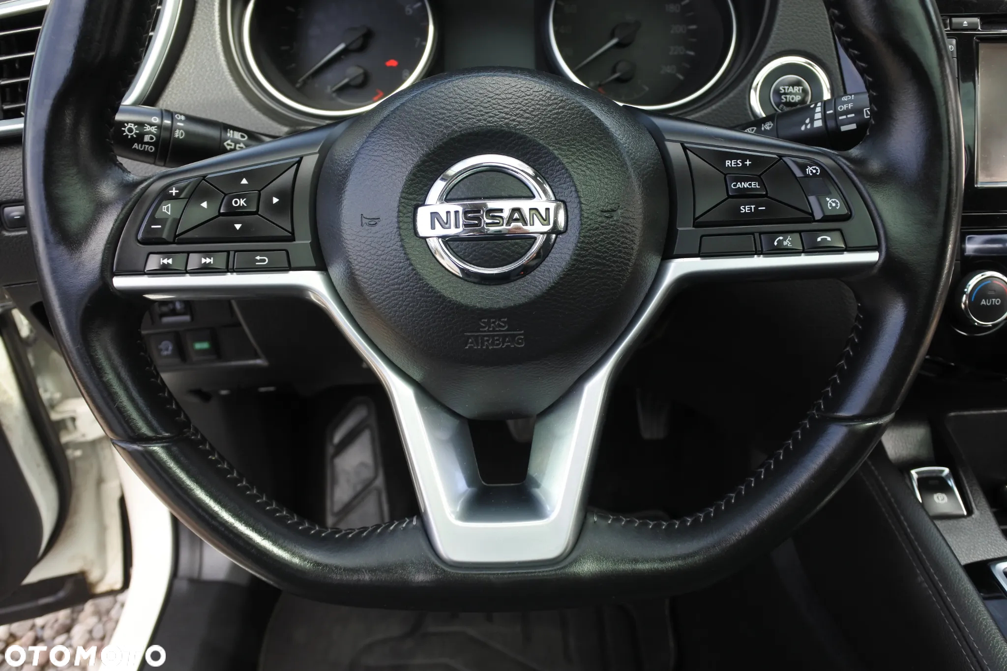 Nissan Qashqai 1.2 DIG-T Xtronic TEKNA - 21