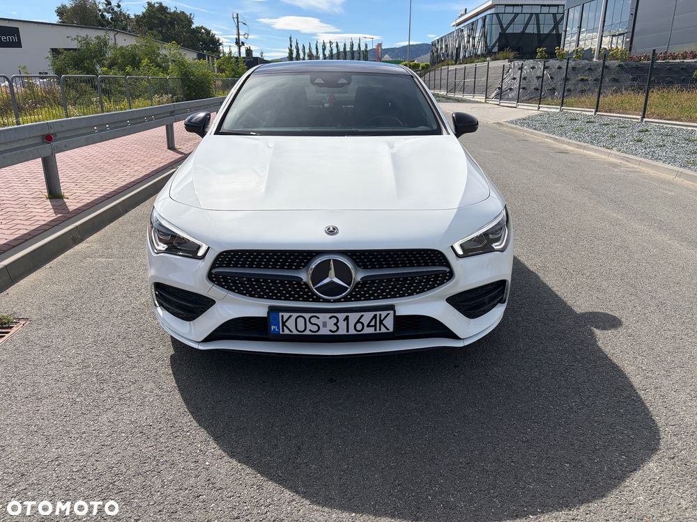 Mercedes-Benz CLA 180 7G-DCT AMG Line - 1