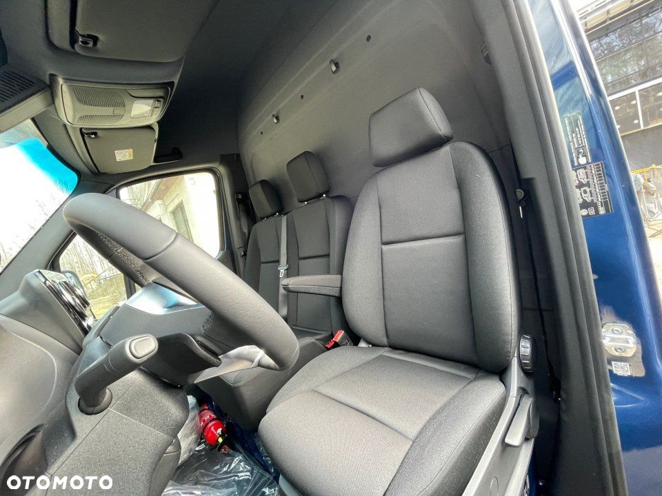 Mercedes-Benz Sprinter - 9