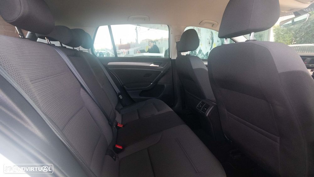VW Golf 1.5 TSI BM Confortline - 8