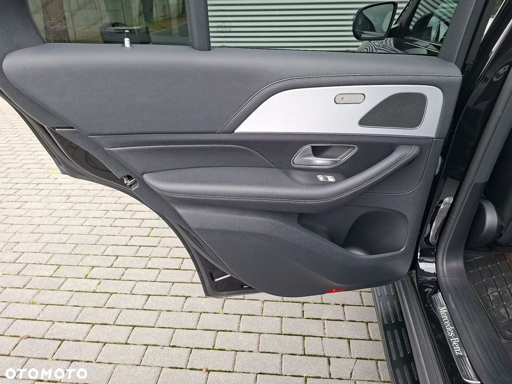 Mercedes-Benz GLE - 22
