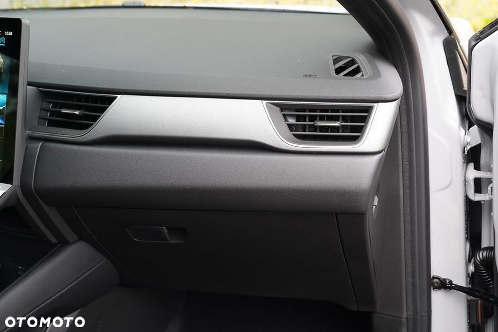 Renault Captur 1.3 TCe mHEV Techno EDC - 28