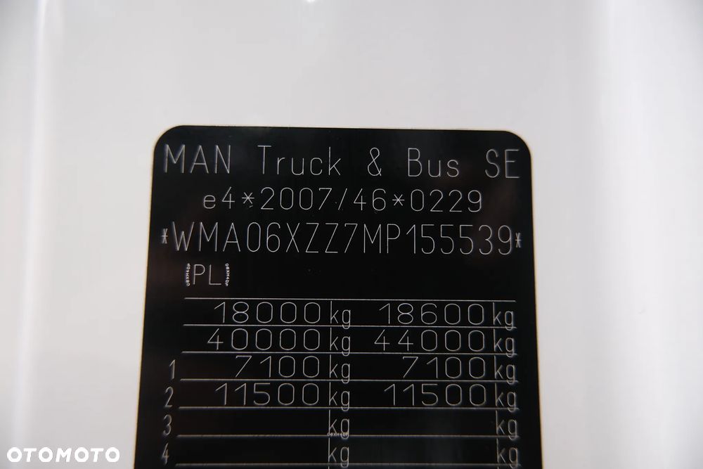 MAN TGX - 28