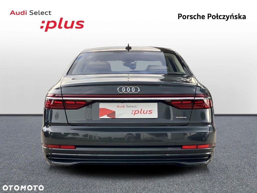 Audi A8 - 4