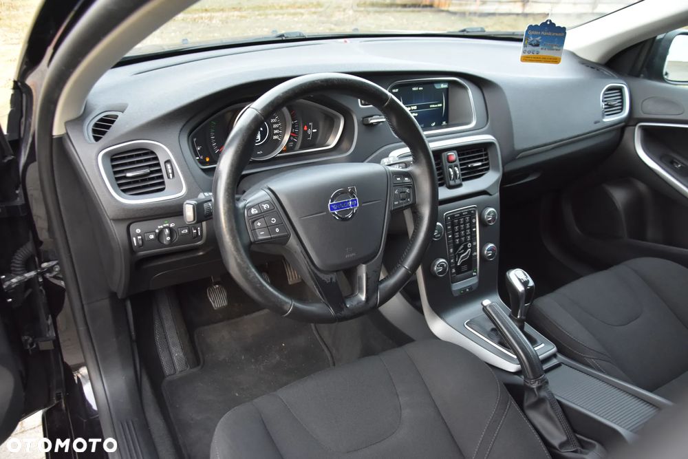 Volvo V40 - 8