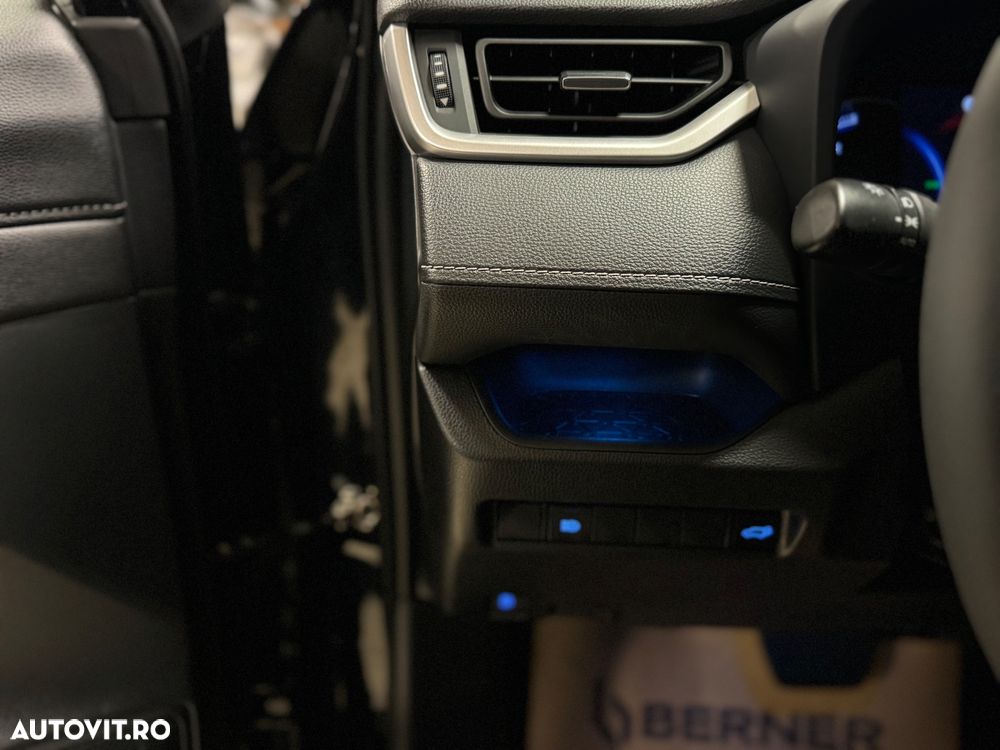 Toyota RAV4 2.5 4x4 Black Edition - 15