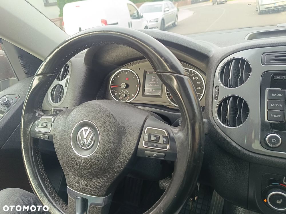 Volkswagen Tiguan 2.0 TDI DPF 4Motion BlueMotion Technology Sport & Style - 31
