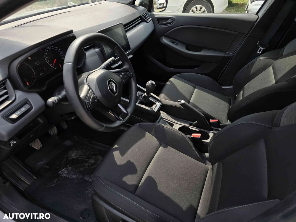 Renault Clio - 9