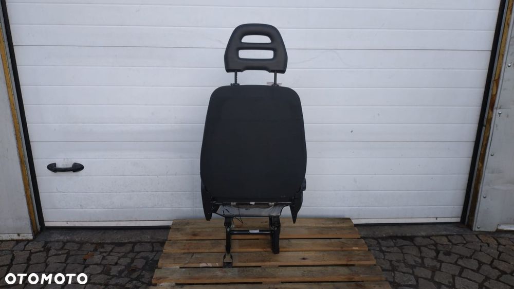 FOTEL PASAŻERA POJEDYNCZY REGULOWANY IVECO DAILY 14- NO 925/316 - 2