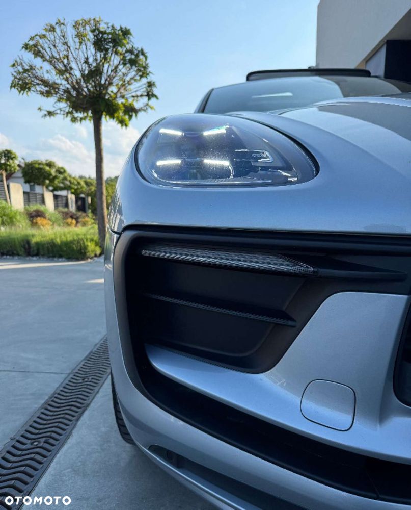 Porsche Macan T - 12