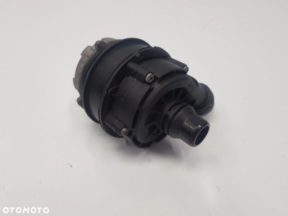 Dodatkowa Pompa Pompka wody BMW G20 G22 G29 X3 X5 8651288 - 2