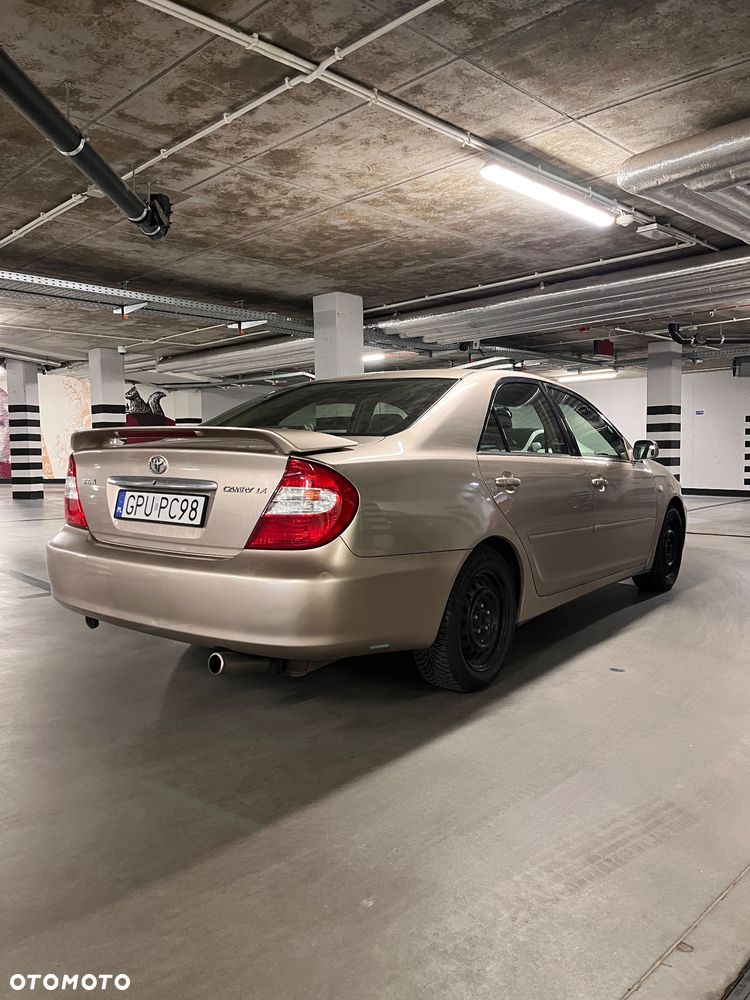 Toyota Camry 2.4 XLE - 3
