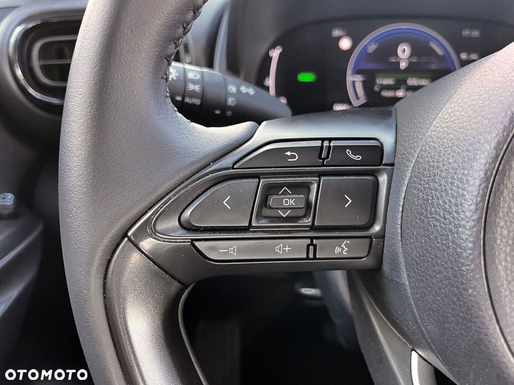 Toyota Yaris Cross Hybrid 1.5 Comfort - 13