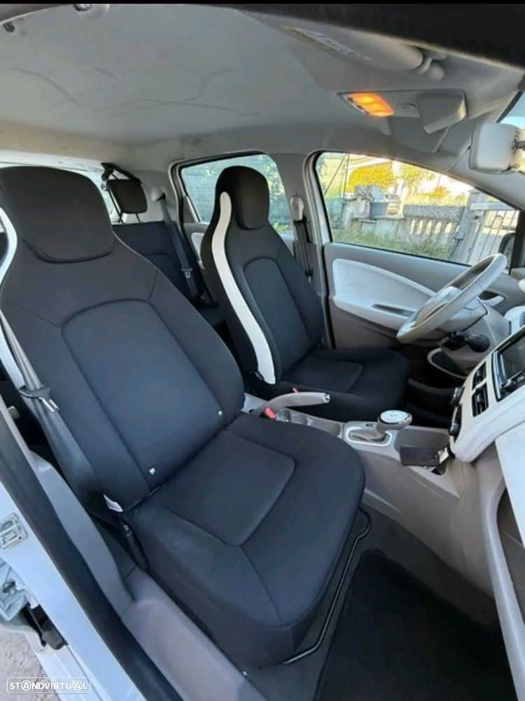 Renault Zoe (c/ Bateria) 41 kwh Intens - 9