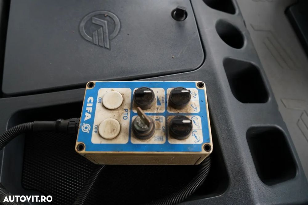 Astra VEICOLI 84 44 / POMPA BETONIERĂ / 8X4 / BETONIERĂ 9 M3 + POMPA CIFA MAGNUM MK 28.4 L / RADIOCOMANDĂ / TEST UDT NOU - 33